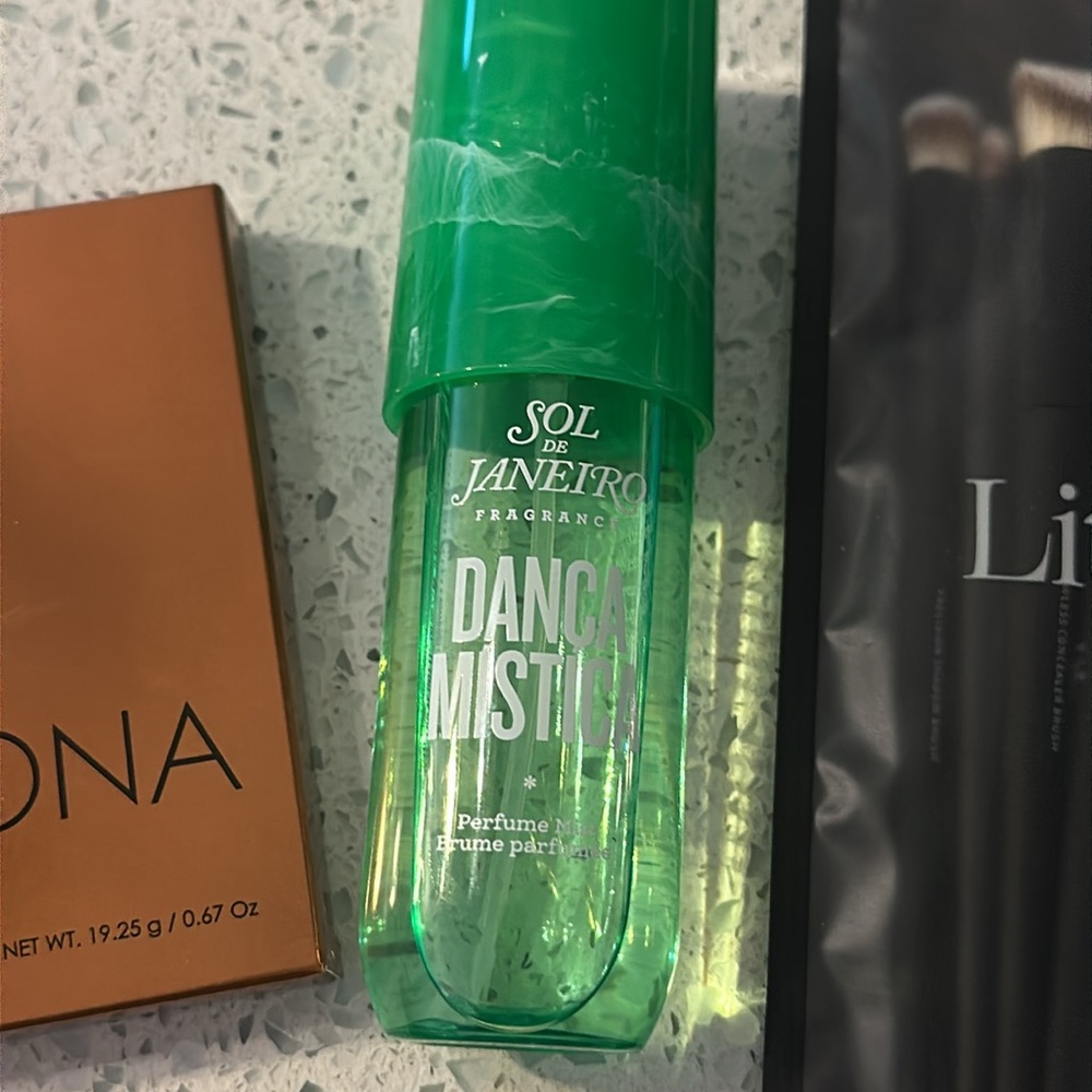 High-End MakeupBundle: Natasha Denona, Il Makiage, Haus Labs,Sol de Janeiro✨$320 - Picture 4 of 9
